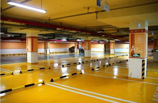 停車場地坪漆施工后出現(xiàn)色差的因素？
