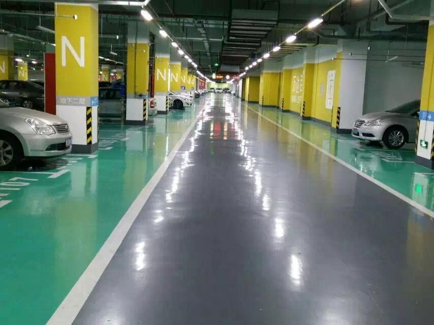 停車場(chǎng)環(huán)氧地坪漆施工后的地面應(yīng)達(dá)到怎樣的標(biāo)準(zhǔn)？